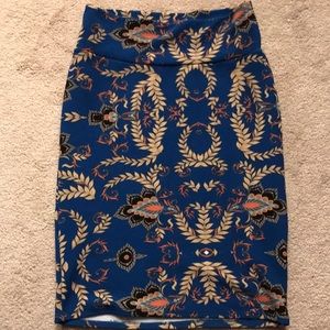 Lula Roe Cassie skirt